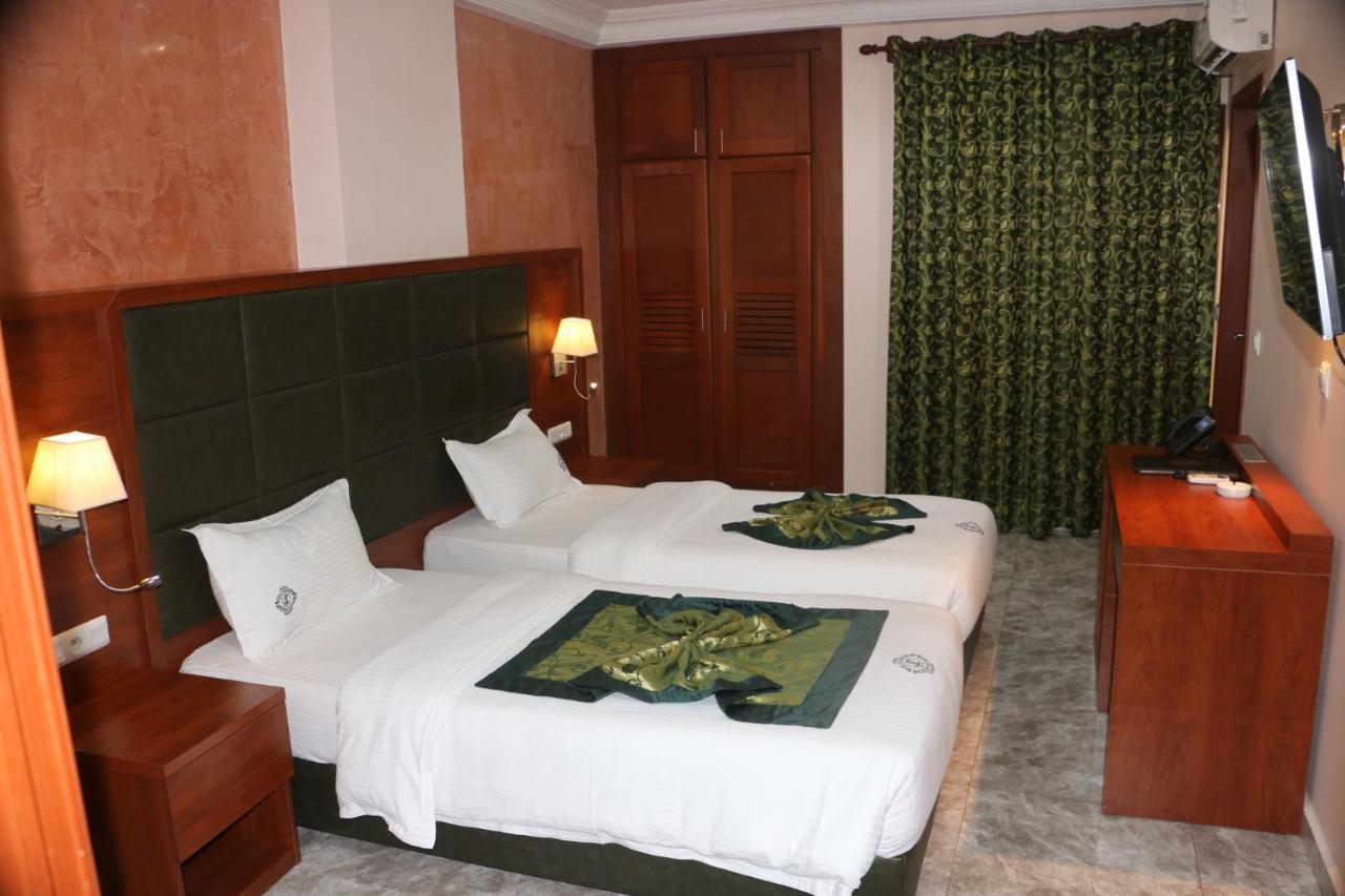 Hotel Jouvence International Яунде Экстерьер фото