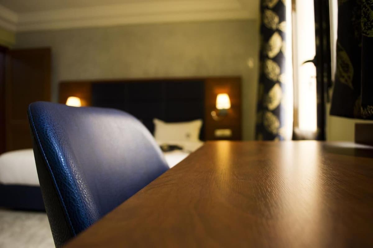 Hotel Jouvence International Яунде Экстерьер фото